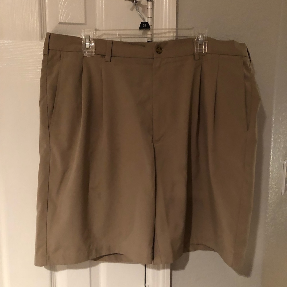 PGA Tour Mens Tan SZ 40 Golf Shorts